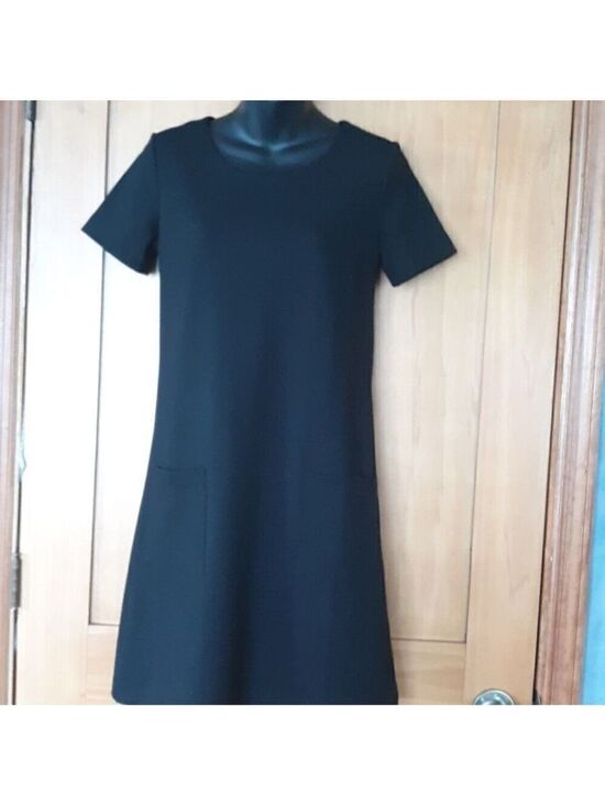 GAP Dresses & Skirts - Gap black  dress
